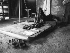 Malaria patient at Mae Tao clinic on the Thai-Burmese border. (PHOTO: DVB)
